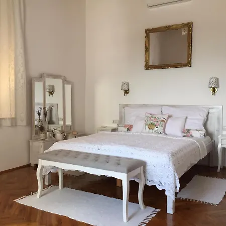 Bacchus - Borbarlang, Badacsony *