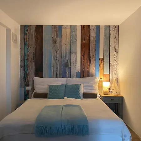 Bacchus - Borbarlang, Badacsony Apartment *