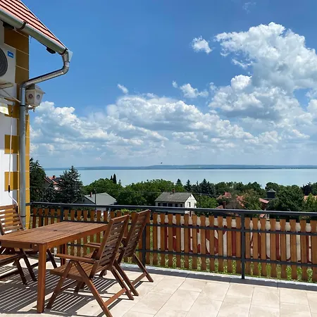 Bacchus - Borbarlang, Badacsony * バダチョニトマイ