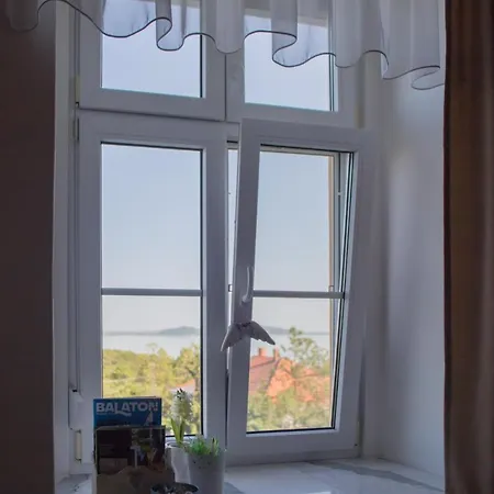 Bacchus - Borbarlang, Badacsony バダチョニトマイ