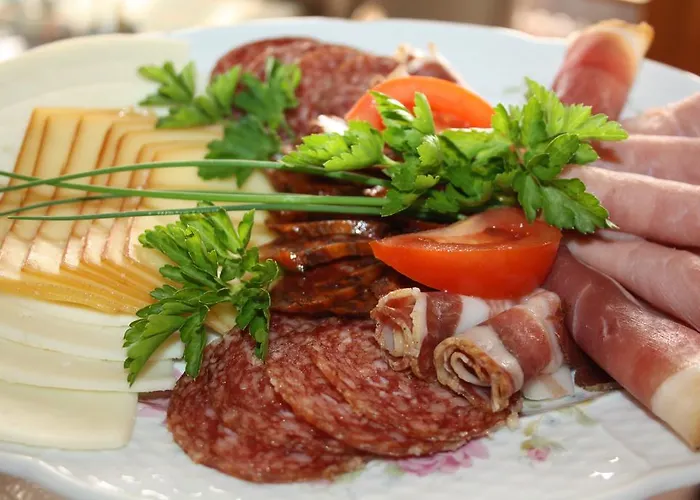 Bacchus - Borbarlang, Badacsony * باداتشونيتوماي